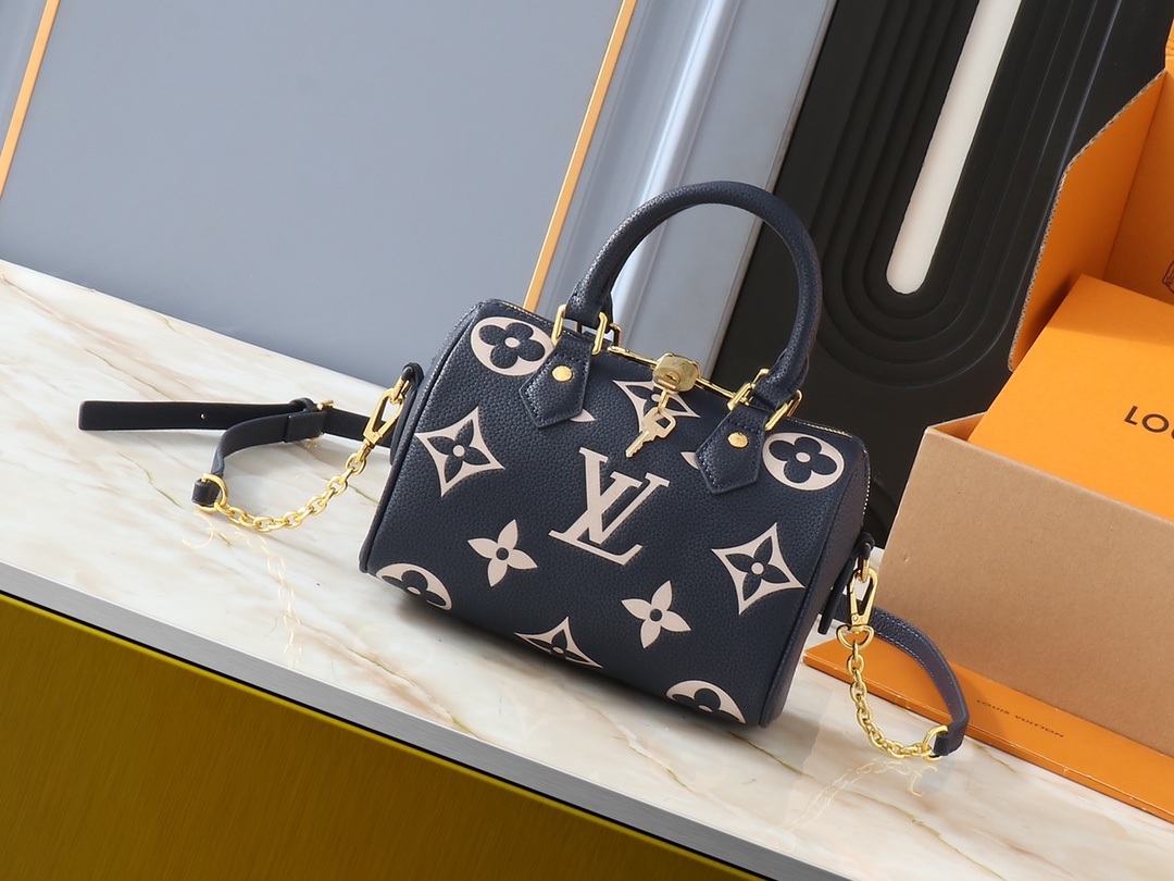 LV bag 28